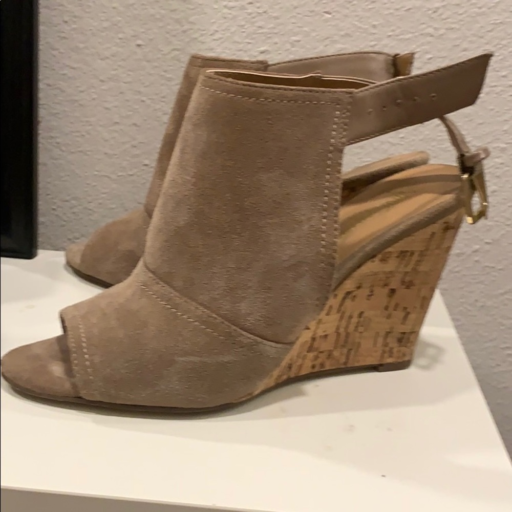 Suede wedges - Picture 4 of 7